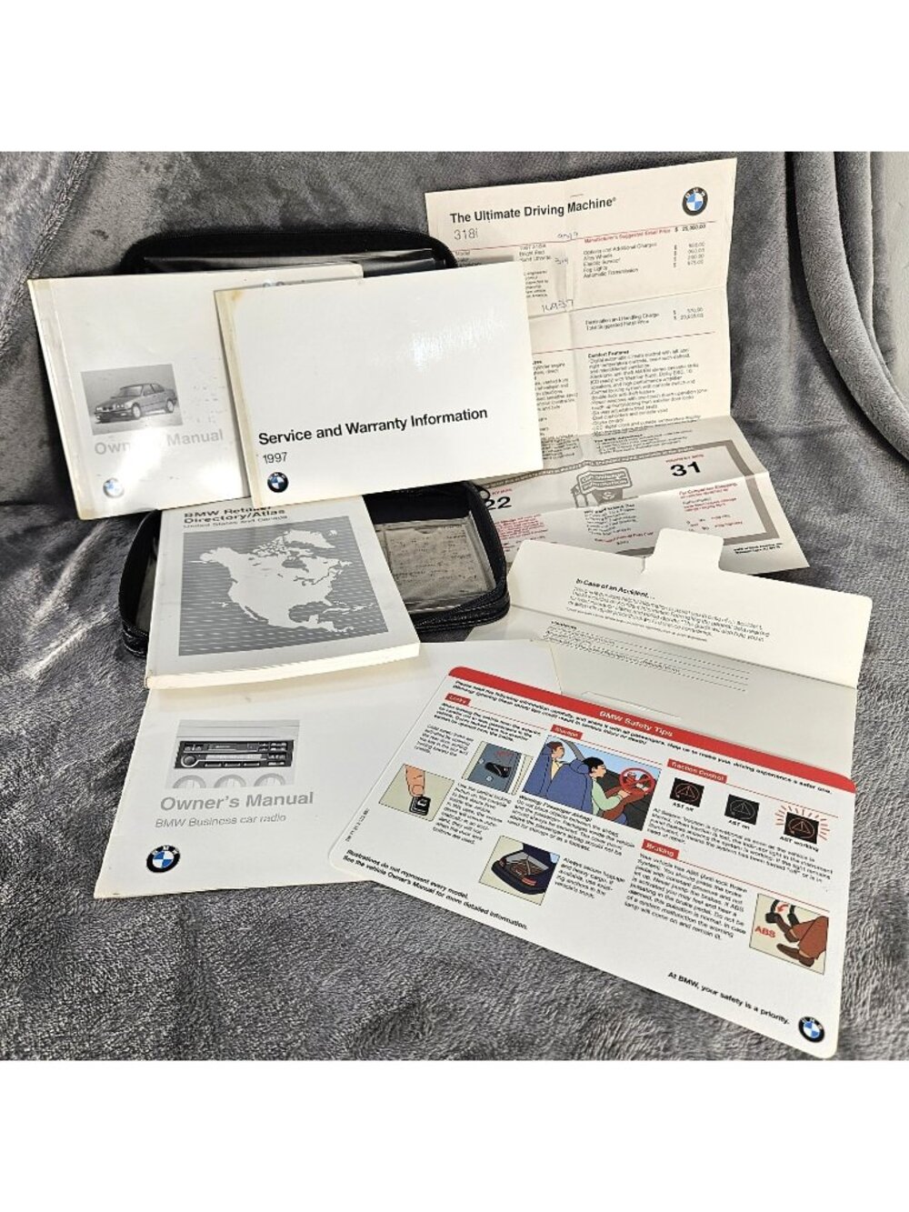 1997 BMW 318ia Owners Manual Book Set Leather Case Original Monroney Label OEM